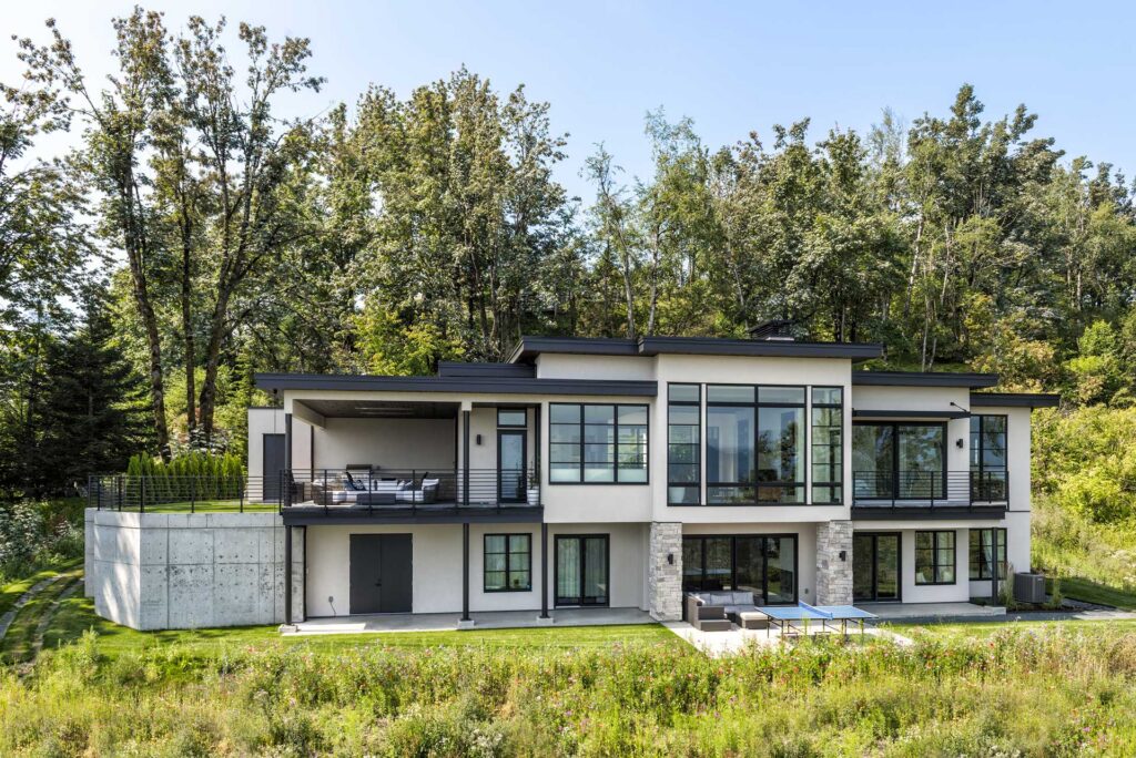 Westeck 4300 Series Windows - Chilliwack Project - Carsten Arnold Photography